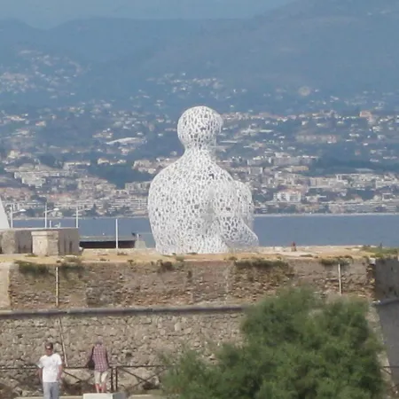 Coeur De Juan-les-pins 3p Front De Daire *