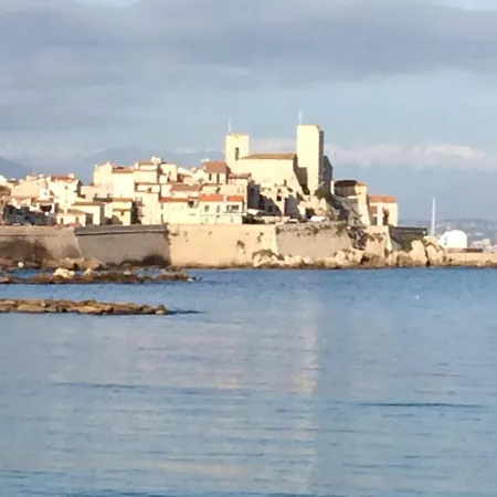 Coeur De Juan-les-pins 3p Front De