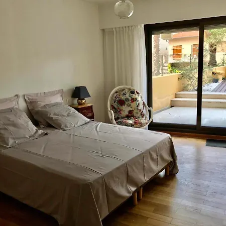 Daire Coeur De Juan-les-pins 3p Front De Antibes
